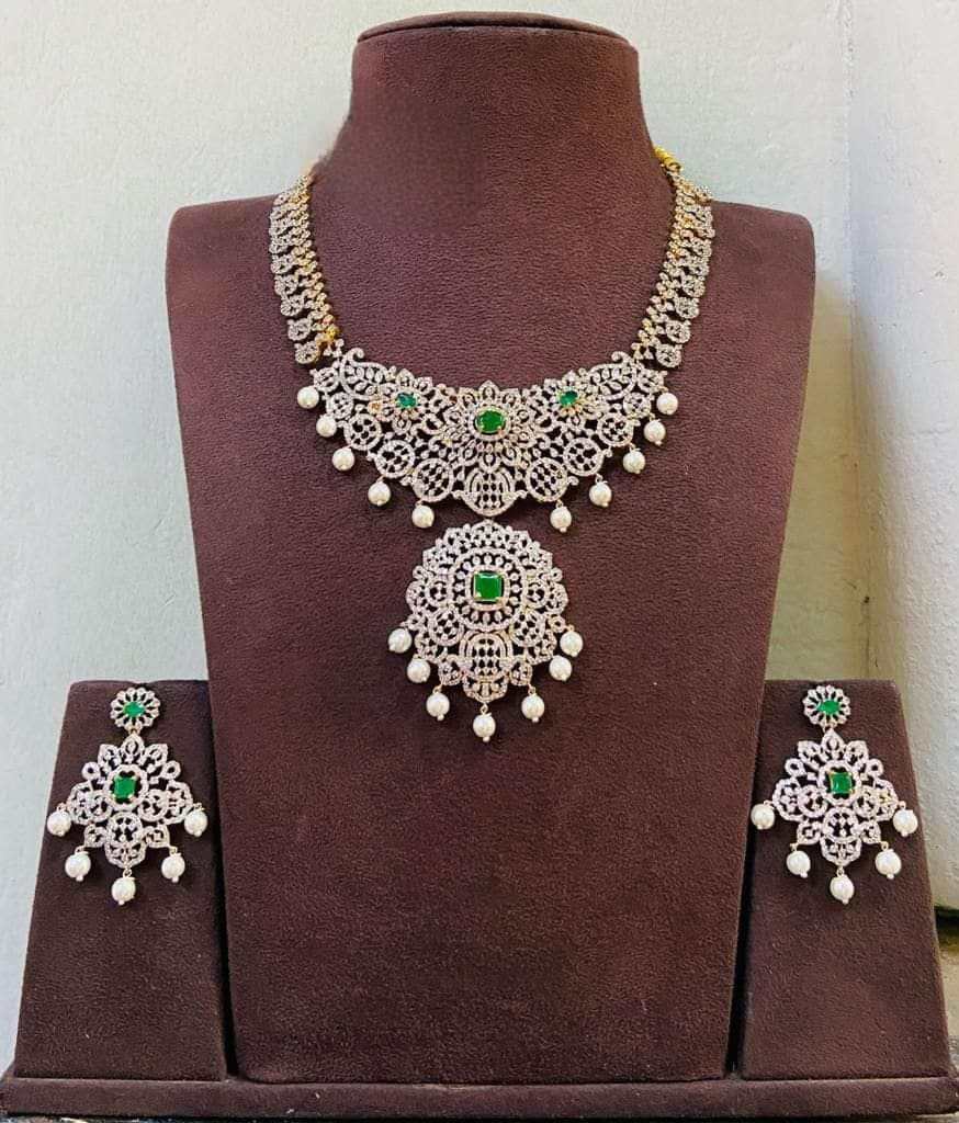 Premium Quality Diamond Nekclace set with earrings, premium jewellery, antique jewellery