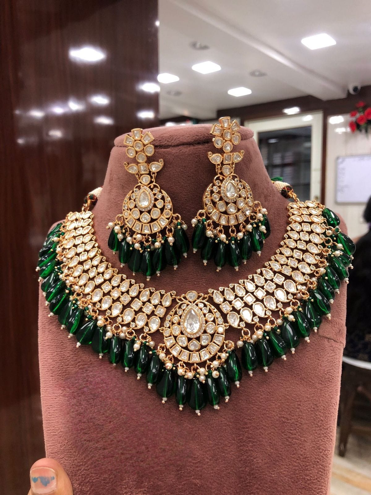Elegant Pachi Kundan Jewelry Set Adorn Yourself with Opulence and Elegance