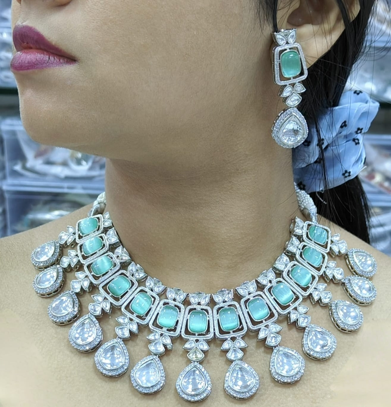 Premium Quality Kundan Choker Set with Stunning Stud Earrings - Ultimate Elegance and Style ,Premium Quality, Kundan Choker Set