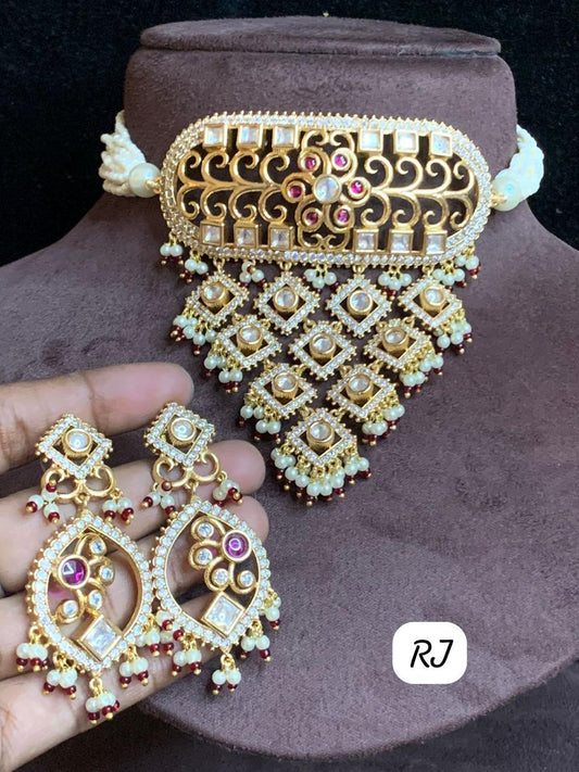 Premium Jadau Fusion Kundan Choker Set with Earrings โ Luxurious Craftsmanship & Timeless Glamour
