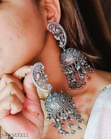 Vintage Vibes: Handcrafted Oxidized Jhumka Marvels