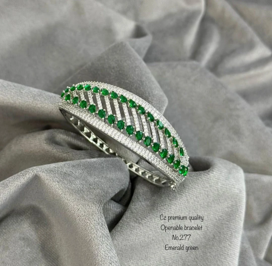 American diamond stone openable bracelet
