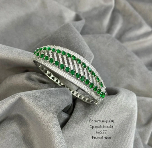 American diamond stone openable bracelet