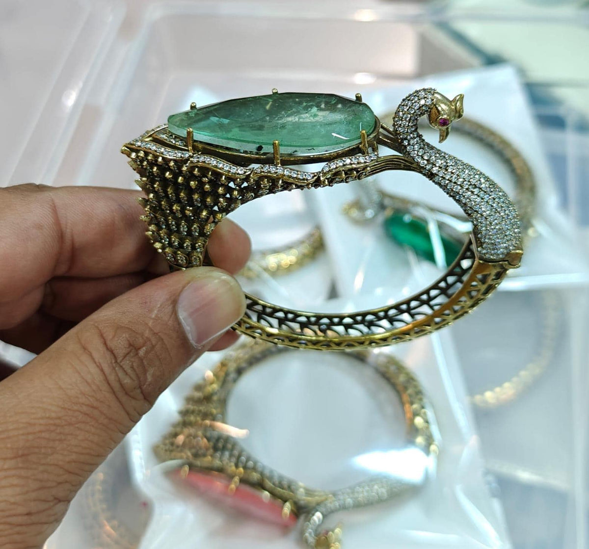 Polki Kundan Bracelet: Indian Charm Bracelet with Emerald Accent
