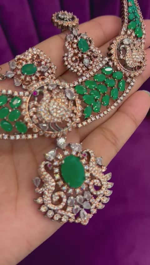 Vintage Elegance: Antique Emerald Stone Necklace Set with Earrings Collection