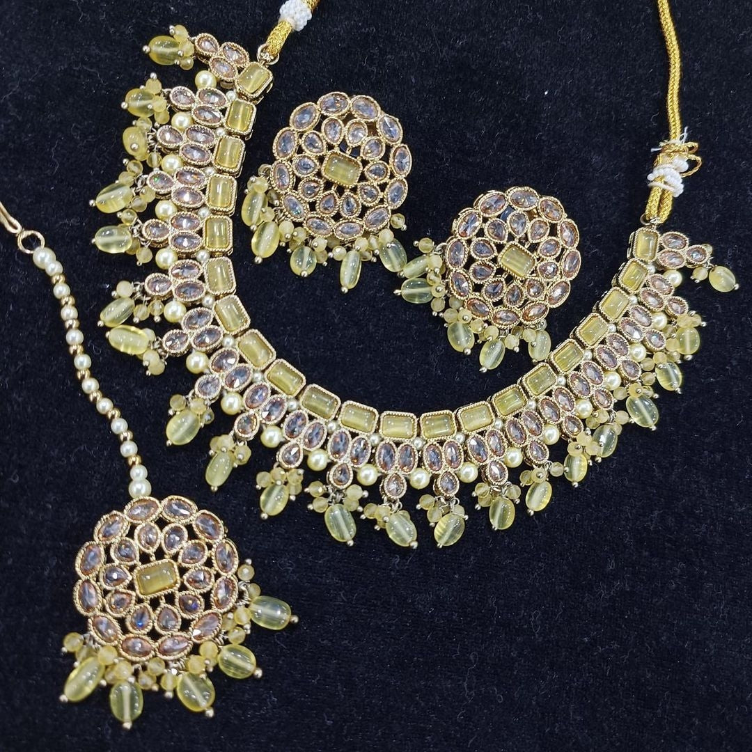 Exquisite Polki Kundan Choker Set: A Bridal Must-Have for Pakistani and Indian Elegance