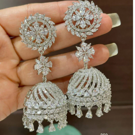 Top Tips to Buy Stylish Diamond Earrings for Women Online Without Compromise on Quality