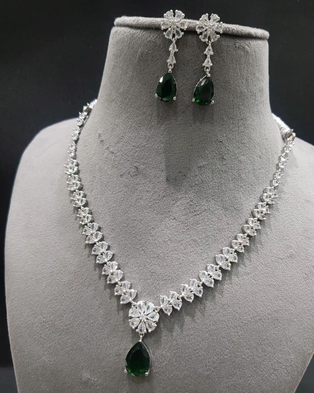 Sparkling Grace: Beautiful American Diamond Pendant and Earrings Jewelry Set
