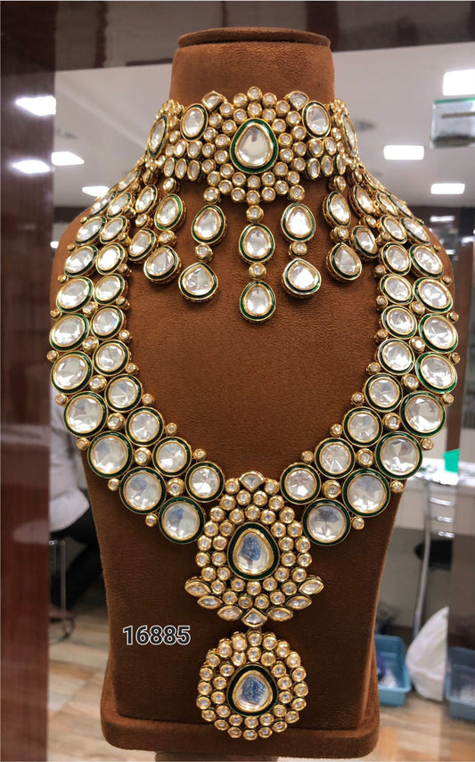 full bridal polki kundan jewellery set with jhumka earrings and maangtikka , kundan jewellery , polki kundan necklace set