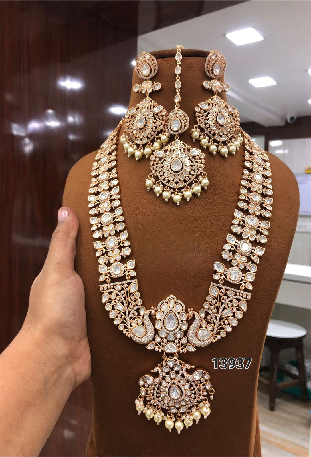 HIgh Quality polki kundan jewellery set with jhumka earrings and maangtikka , polki kundan jewellery , polki kundan necklace set