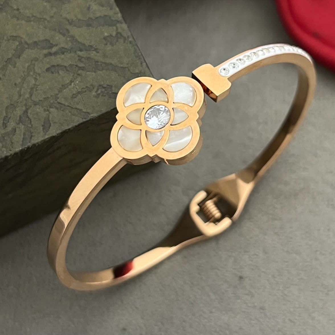 Cartier LOVE Bracelet: A Small Token of Eternal Affection for Women