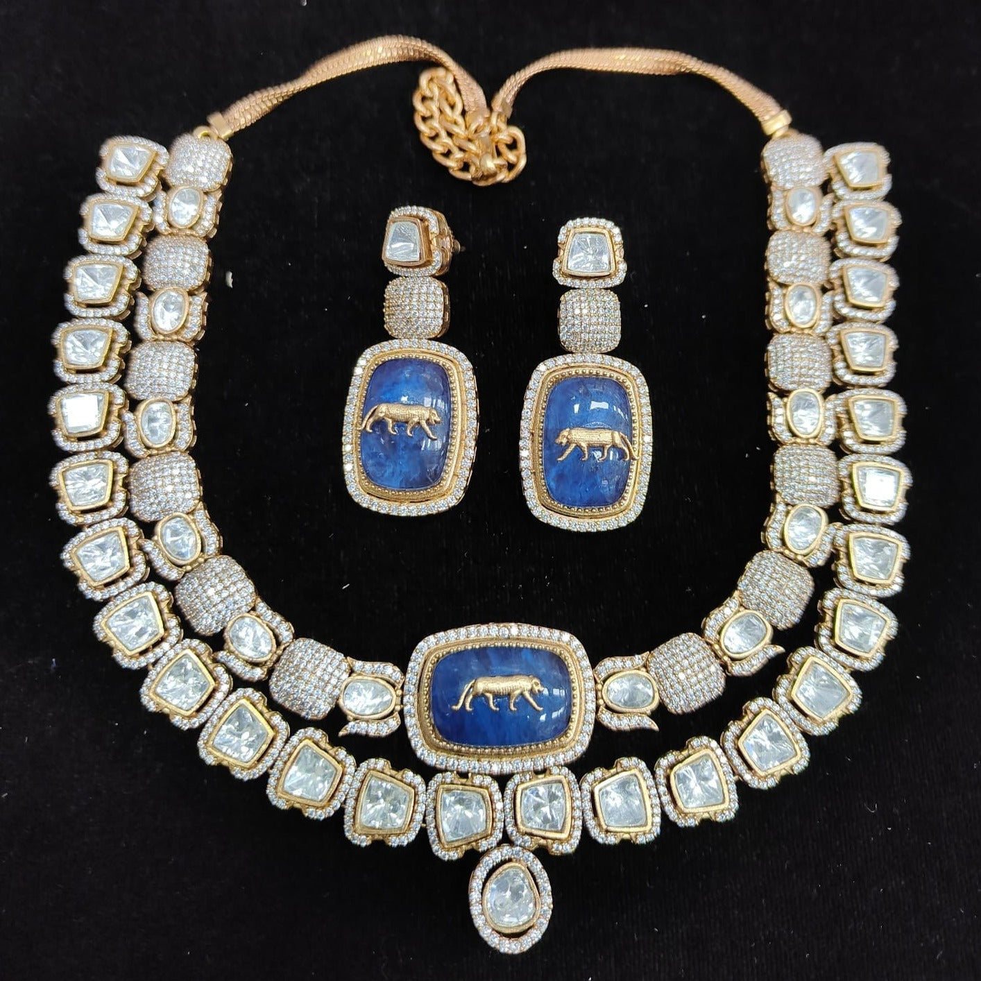 Sabaychi Splendor Polki Kundan Necklace Set with Exquisite Matching Earrings