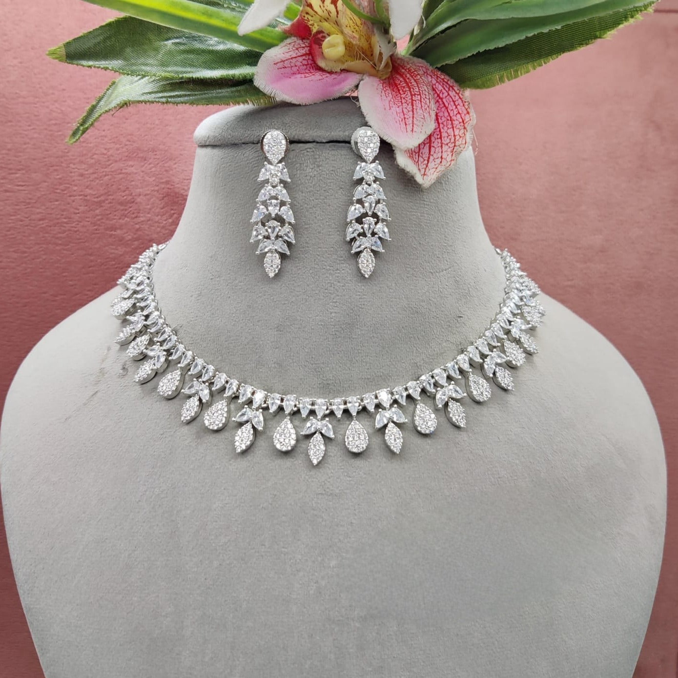 High-Quality American Diamond Necklace Set Featuring an Array of Elegant Diamond Shapes