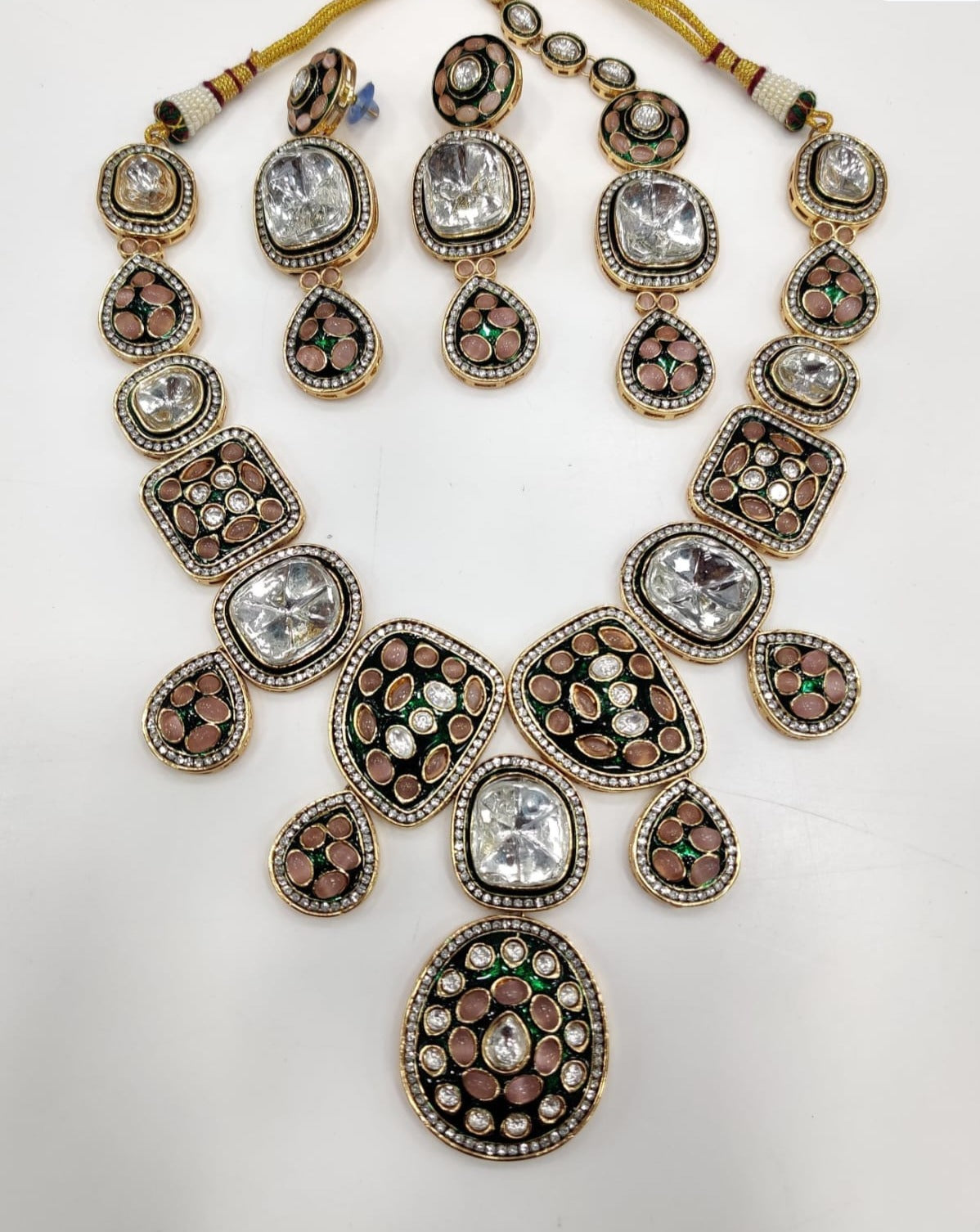 Exquisite Moissanite Elegance: Polki Kundan Necklace Set with Dazzling Earrings"