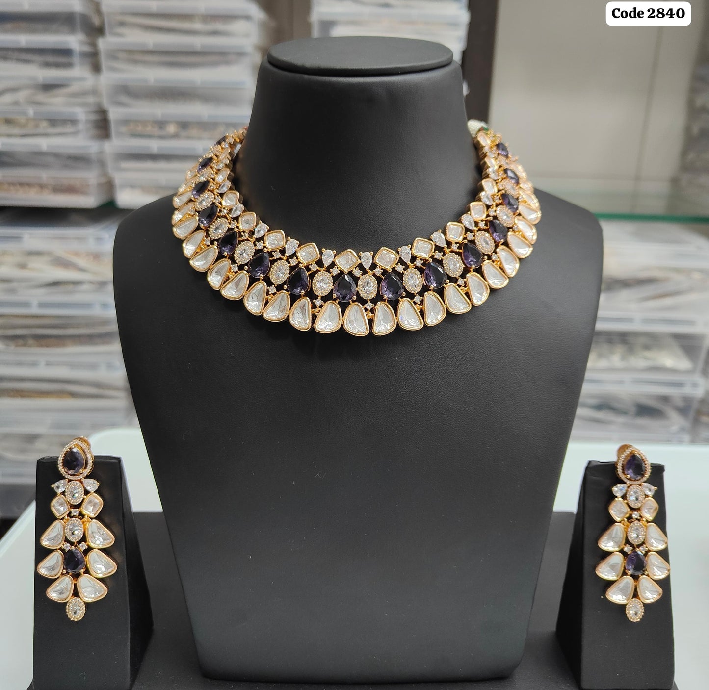 Glimmering Radiance: Premium Kundan Necklace Set with Earrings