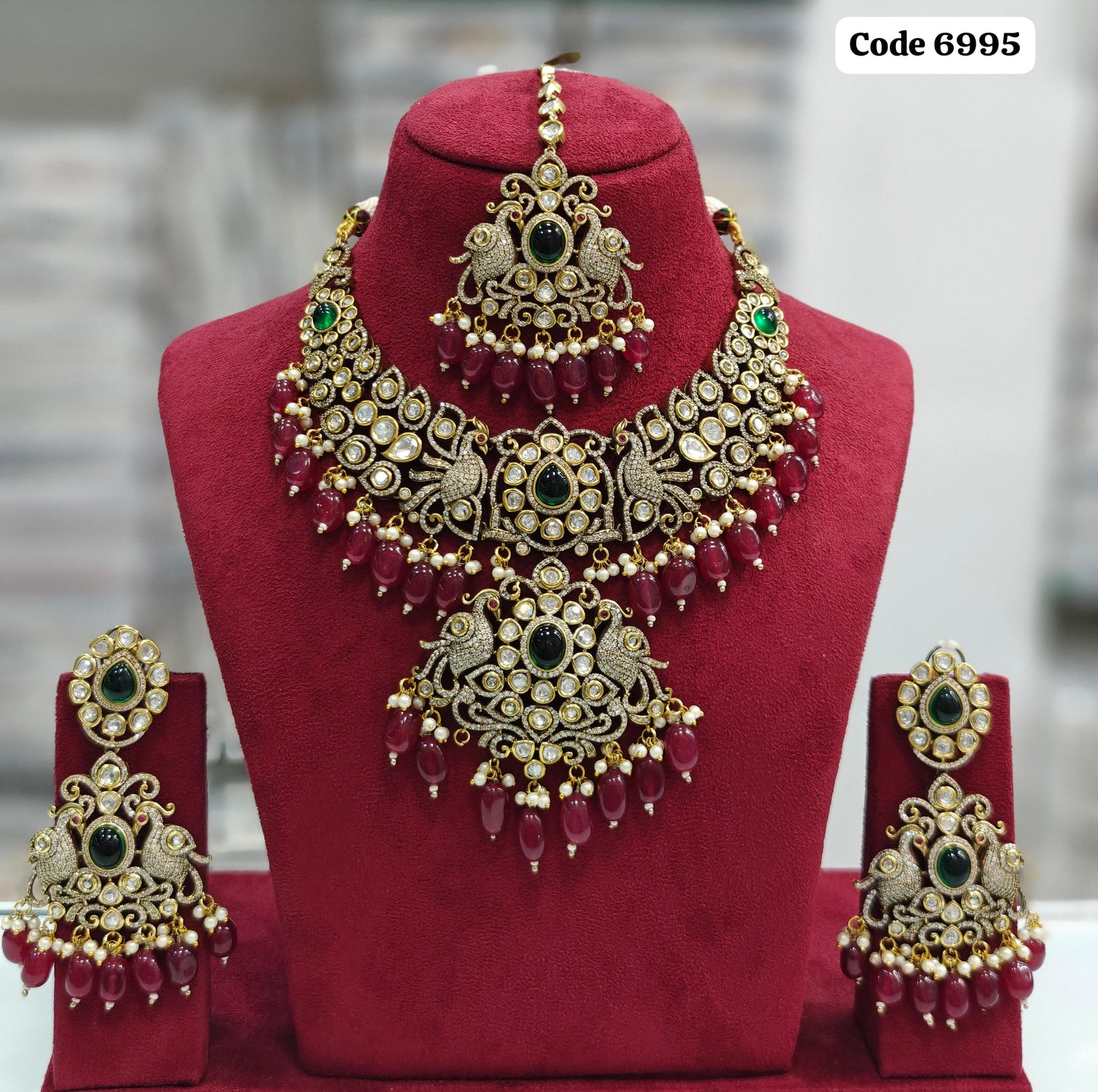 Regal Radiance , Victorian Polished Kundan Necklace Set with Earrings and Maangtikka Jewellery set , Bollywood Jewellery set , Indian jewellery