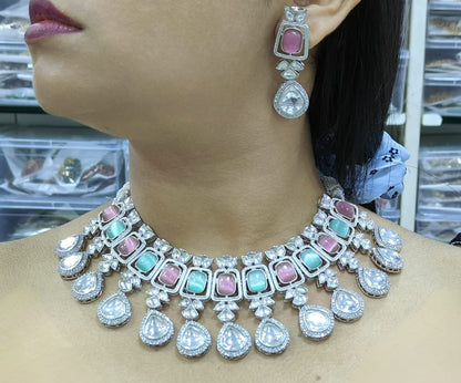 Premium Quality Kundan Choker Set with Stunning Stud Earrings - Ultimate Elegance and Style ,Premium Quality, Kundan Choker Set