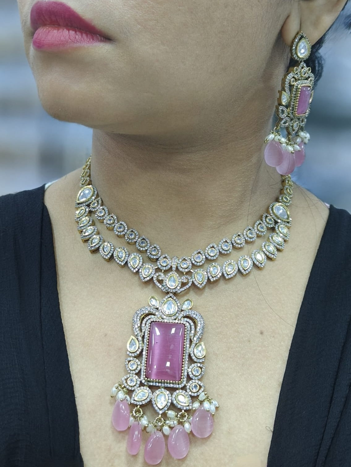 Top-Tier Kundan Necklace and Earrings Collection , Kundan Jewelry , Kundan Necklace , Luxury Kundan
