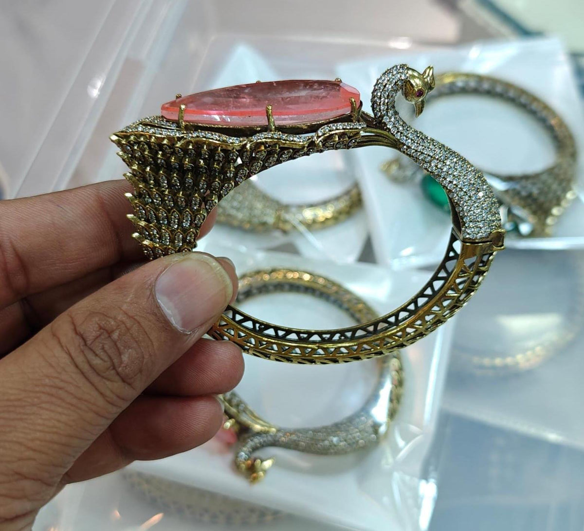 Polki Kundan Bracelet: Indian Charm Bracelet with Emerald Accent