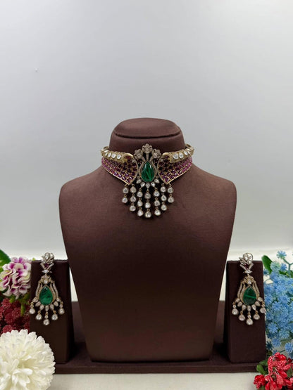 Royal Emerald Polki Choker Set – Mughal-Inspired Bridal Elegance