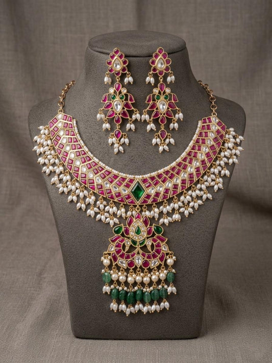Indian Bridal Necklace Set, Kundan Style, Floral Geometric Pendant, Pearl Accents, Matching Earrings