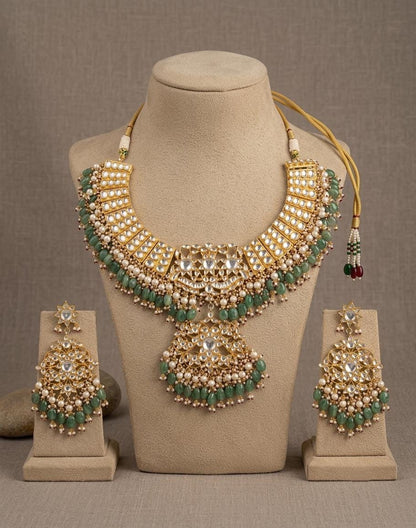 Kundan Bridal Necklace Set, Indian Wedding Jewelry, Floral Choker, Earrings (Matching Set)