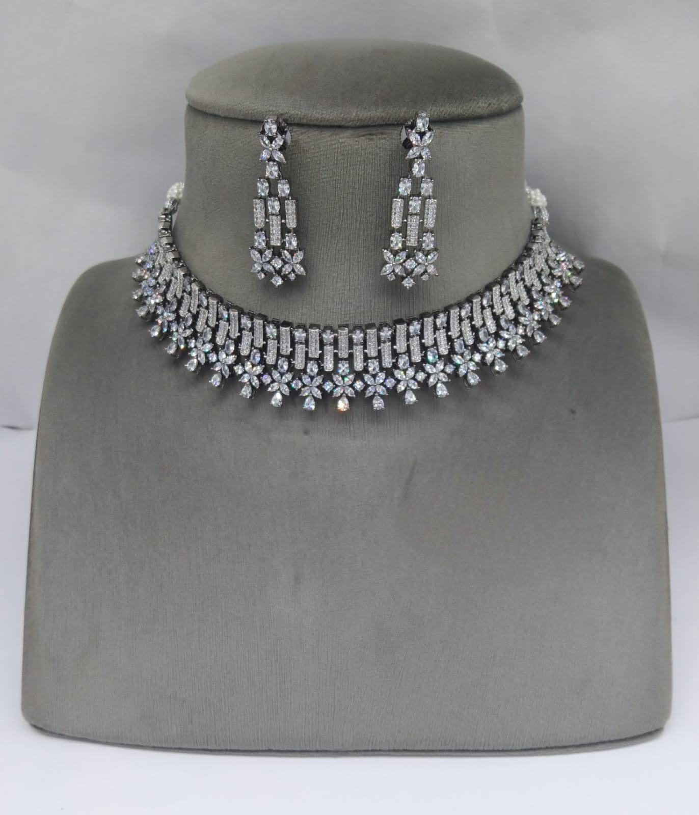 Diamonds of the New World: AD Necklace & Earrings Collection
