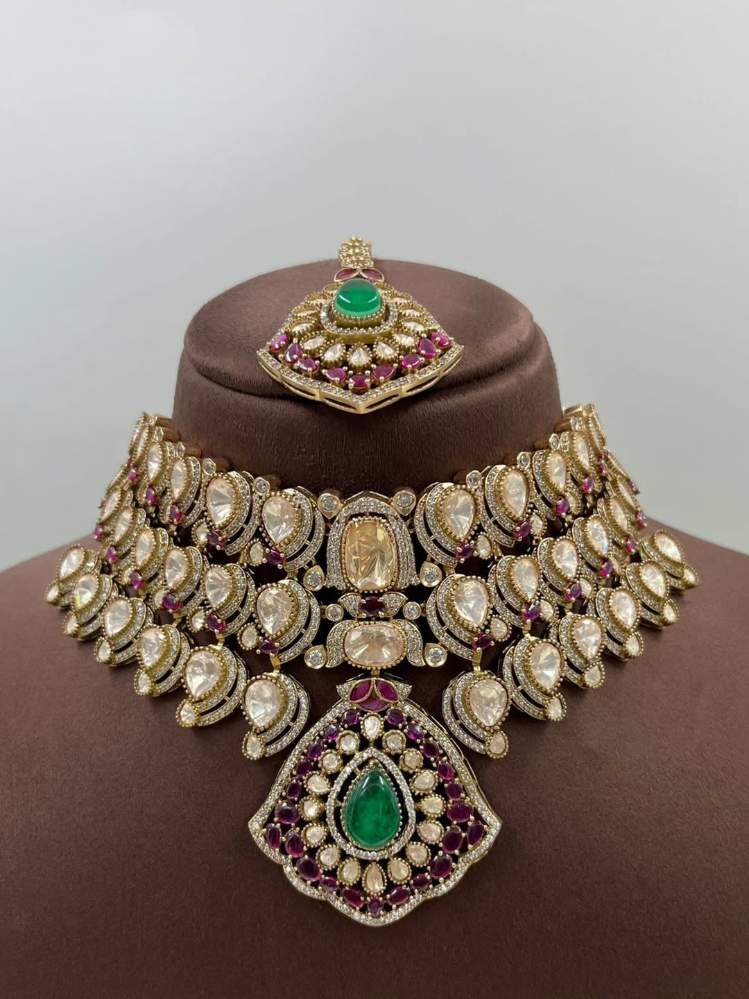 Royal Kundan Choker Set with Ruby & Emerald Accents , Indian Wedding Necklace, Earrings, Maangtikka