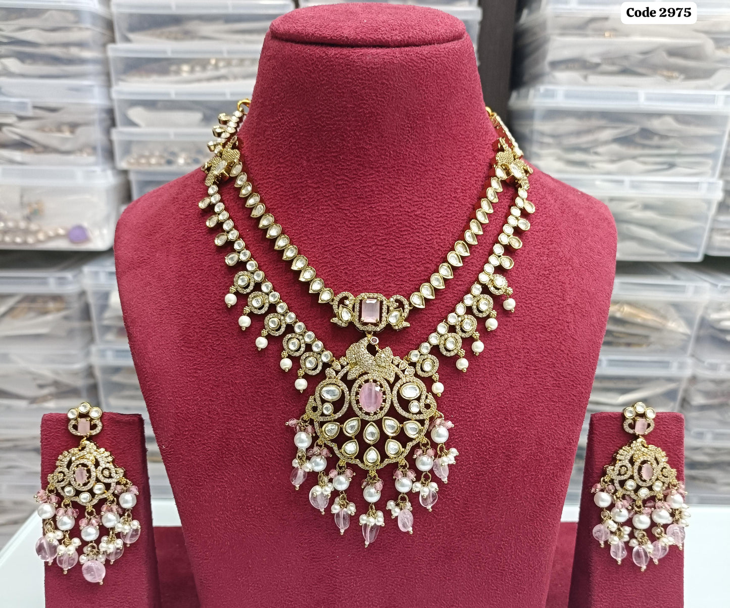 Exquisite Polki Kundan Choker Set with Matching Earrings: Elevate Your Style with Timeless Elegance